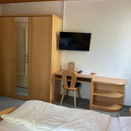 Garni Rika Bed & Breakfast Parcines Bagian luar foto