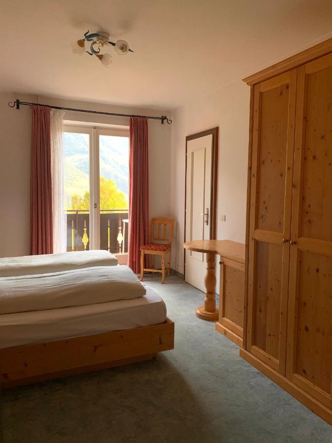 Garni Rika Bed & Breakfast Parcines Bagian luar foto